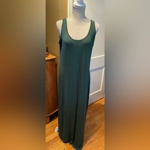 Hunter green colored lounge dress.